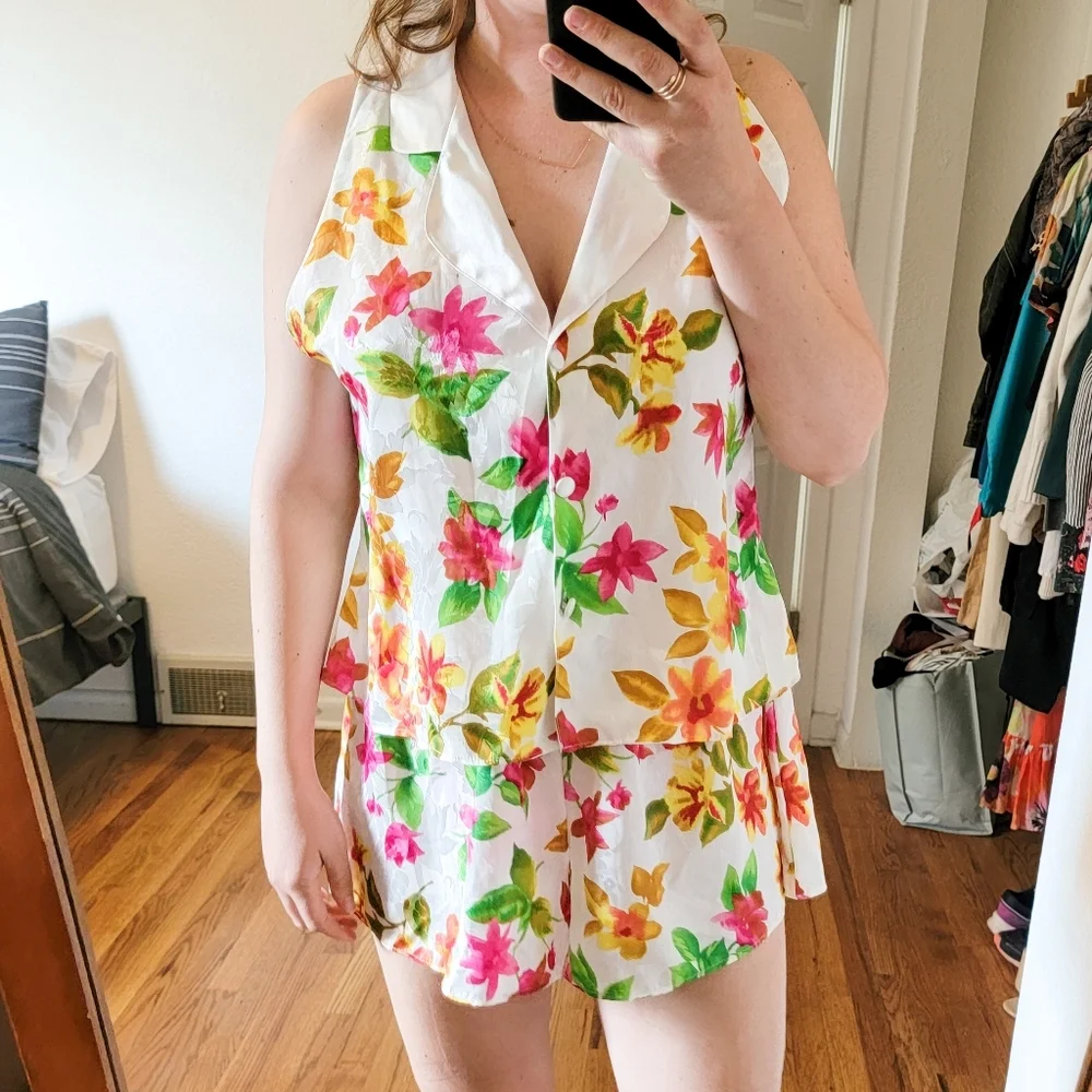 NWOT Vintage Victoria Secret Gold Label Matching Sleepwear Set Floral Large